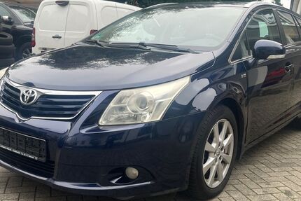 Toyota Avensis 268.000 km 2.850 € Solingen 42657
