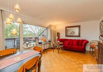 Ruhige 3-Zimmer-DachWohnung in Unterbach mit Balkon und Panorama-Weitblick über Düsseldorf - direkte Nähe zum Unterbacher See!