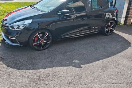 Renault Clio 96.000 km 14.750 &euro; Neuss 41468