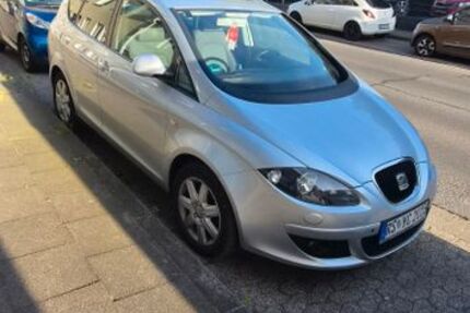 Seat Altea 297.000 km 2.699 &euro; Remscheid 42855
