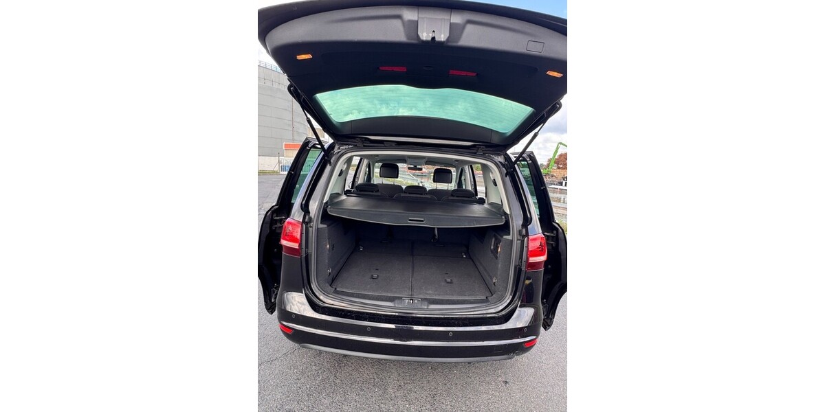 VW Sharan 256.000 km 10.900 &euro; Pulheim 50259