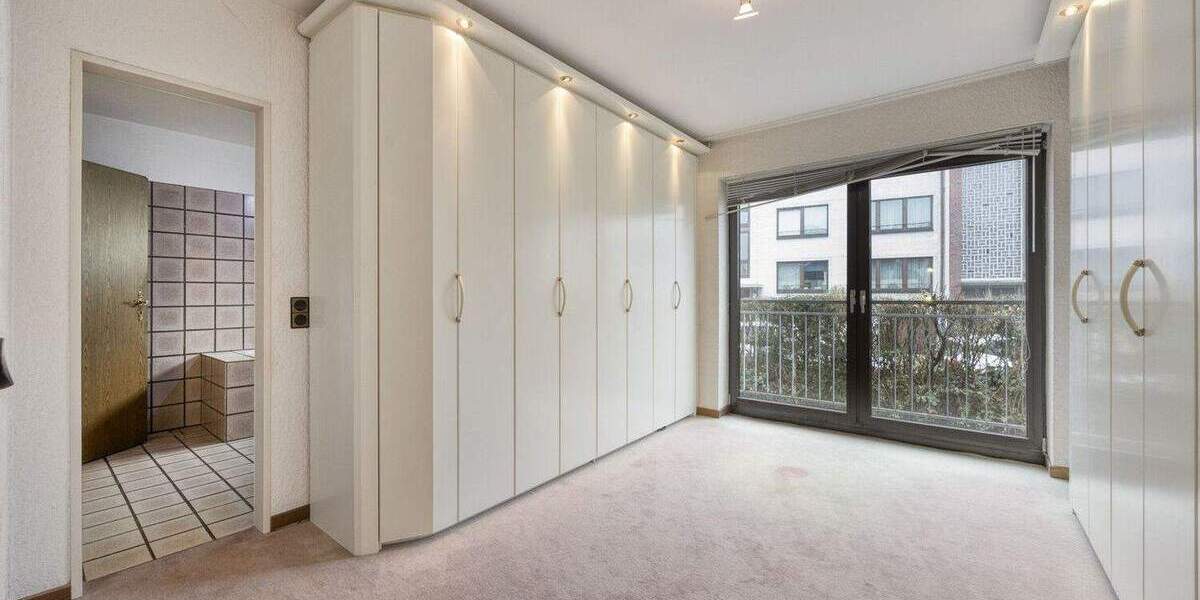 Einfamilienhaus Düsseldorf Benrath - 6 Zimmer, 168 m&sup2;, 740.000&euro; | Angebot:25141432
