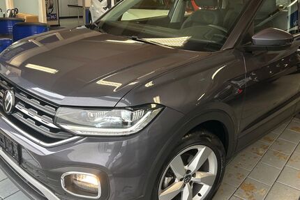 VW T-Cross 27.800 km 21.350 &euro; Leverkusen 51379
