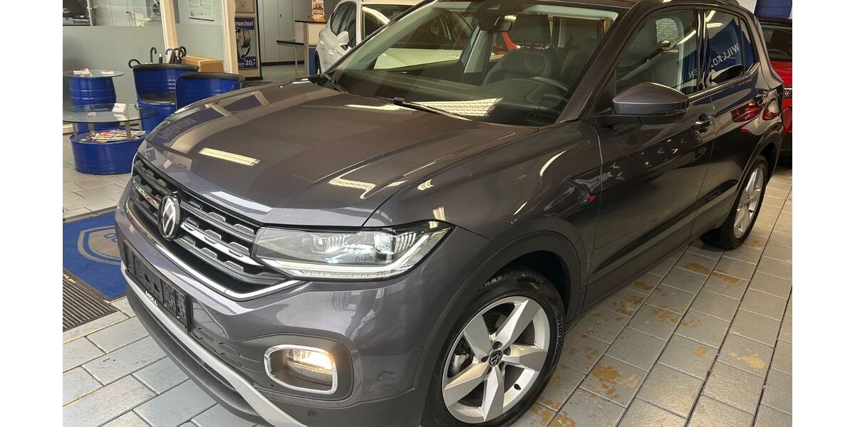 VW T-Cross 27.800 km 21.350 &euro; Leverkusen 51379