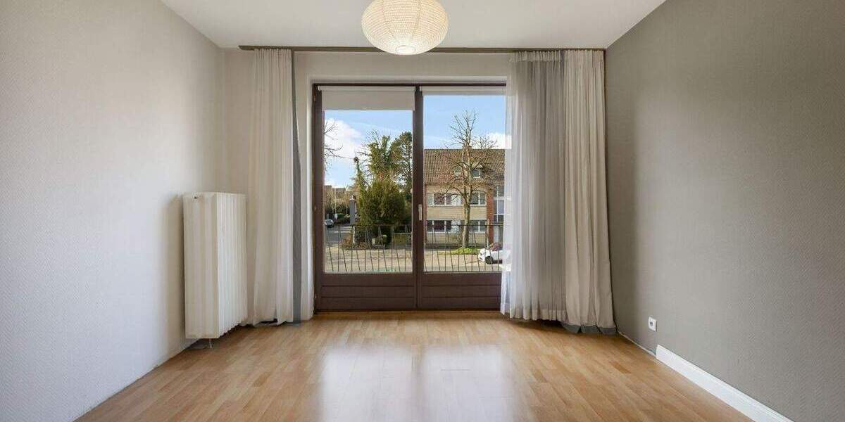 Doppelhaushälfte Düsseldorf Vennhausen - 6 Zimmer, 184 m&sup2;, 725.000&euro; | Angebot:25836514