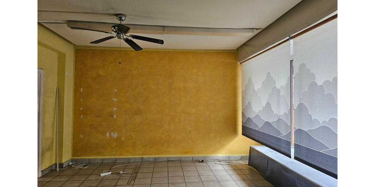 Krefeld-City: Ladenlokal für Einzelhandel Büro Dienstleistung zimmer