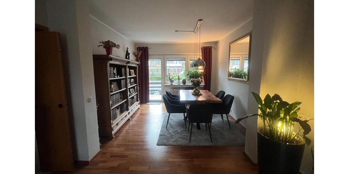 Etagenwohnung Duisburg Essenberg - 2 Zimmer, 80 m&sup2;, 720&euro; | Angebot:25611916