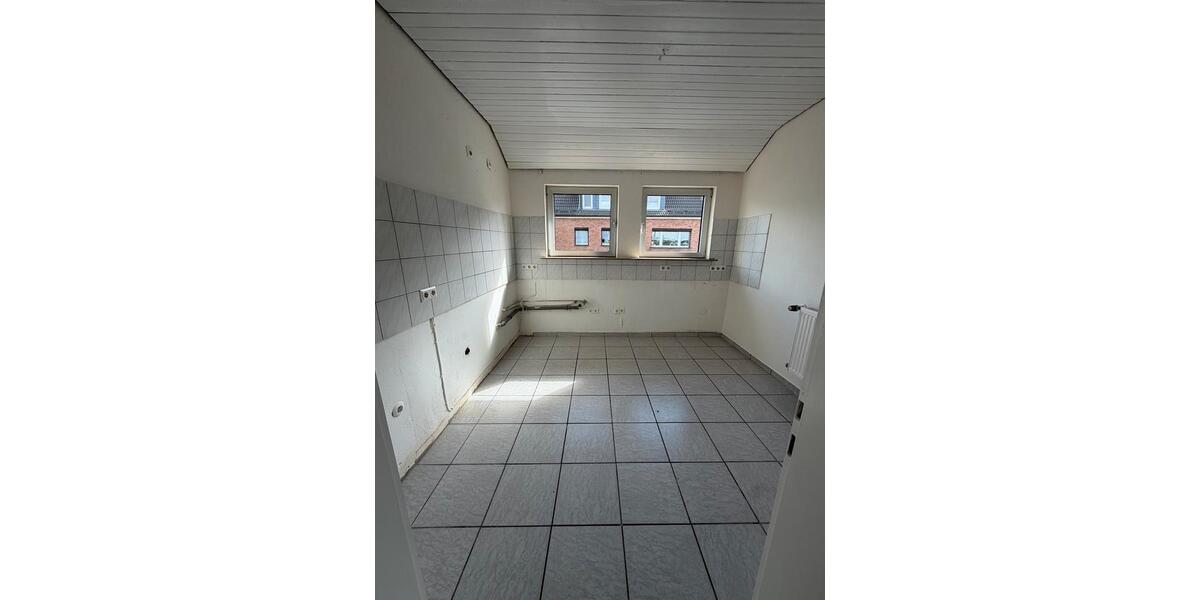 Etagenwohnung Remscheid - 3 Zimmer, 72 m&sup2;, 900&euro; | Angebot:26296332