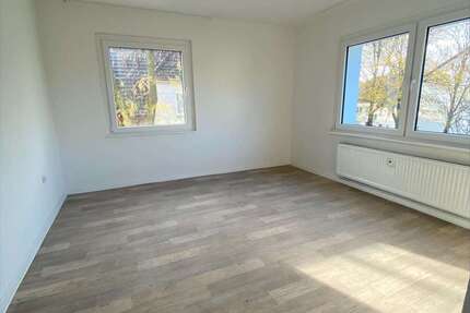 Wohnung Duisburg Untermeiderich - 2 Zimmer, 50 m&sup2;, 360&euro; | Angebot:25832658
