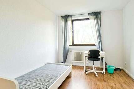 Zimmer Düsseldorf Wersten - 619&euro; | Angebot:26453675