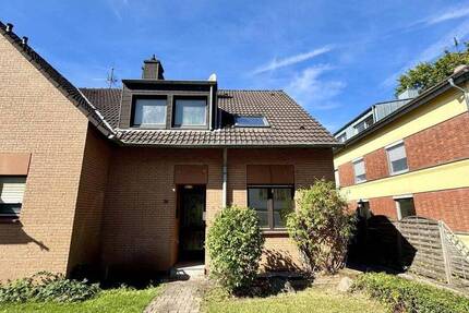 Schöne Doppelhaushälfte zentral in Leverkusen Lützenkirchen
