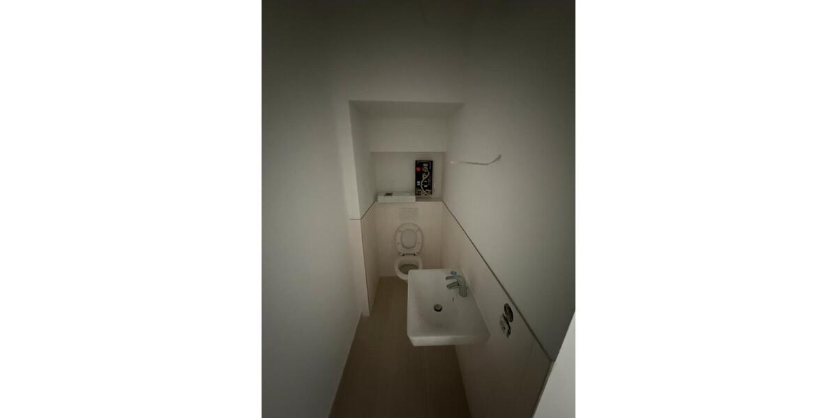 Dachgeschoßwohnung Wuppertal Arrenberg - 2 Zimmer, 62 m&sup2;, 685&euro; | Angebot:25850345