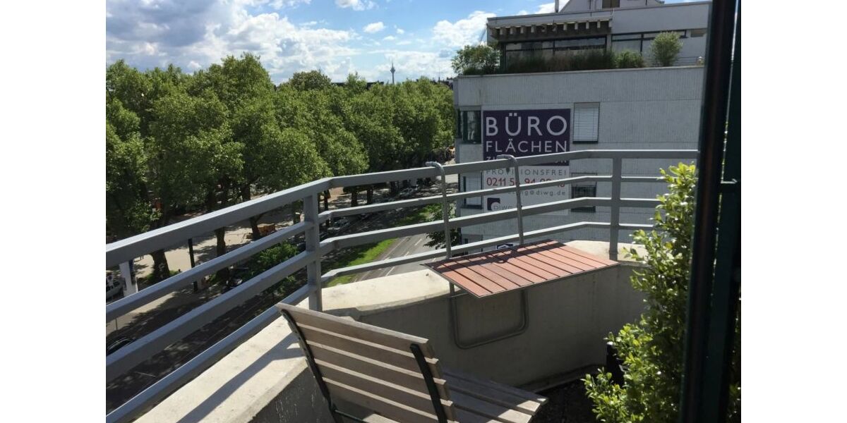 Düsseldorf Derendorf - Moderne 2 Zimmer Whng mit sehr großer Dachterasse und Balkon 2 zimmer