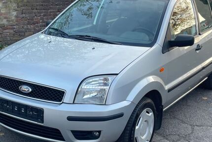 Ford Fusion 89.421 km 2.999 &euro; Krefeld 47799