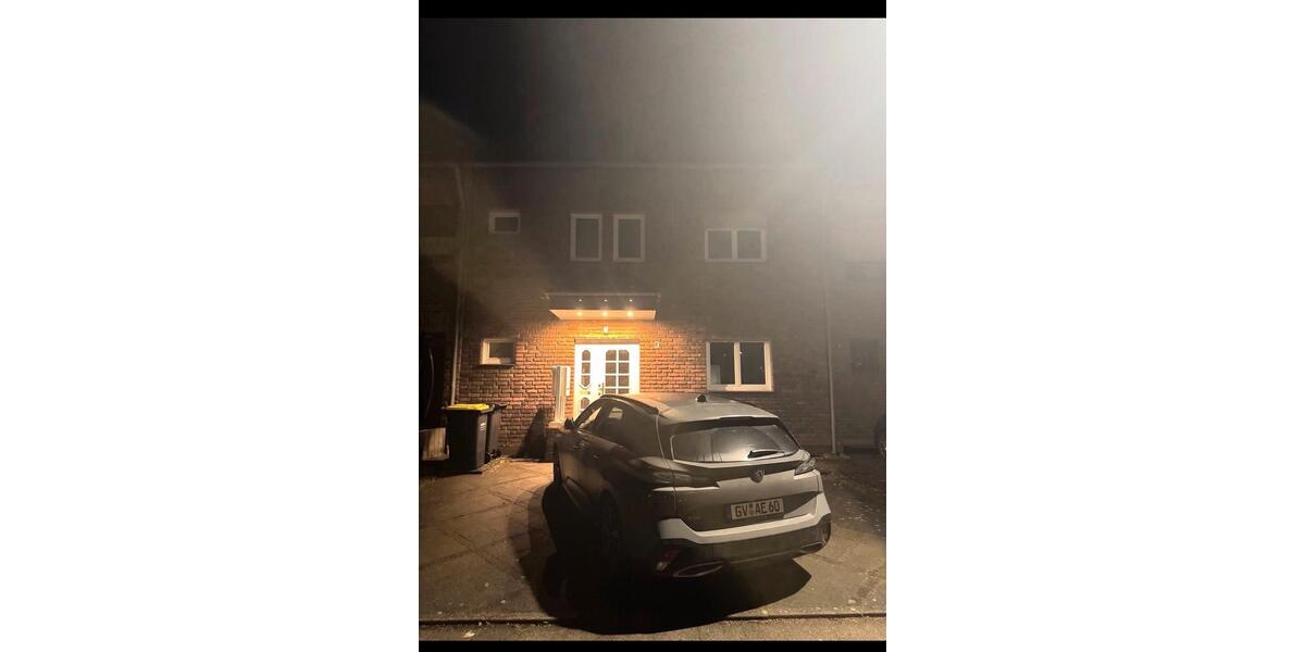 Etagenwohnung Grevenbroich Neuenhausen - 2 Zimmer, 65 m&sup2;, 750&euro; | Angebot:25718291