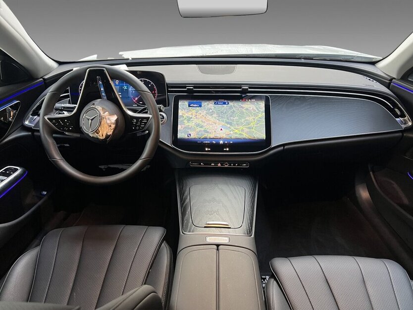 Mercedes-Benz E 200 d Avantgarde MBUX Kamera LED Leder 4.671 km 29.800 € Wuppertal 42327