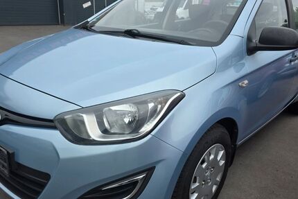 Hyundai i20 129.000 km 3.200 &euro; Moers 47441