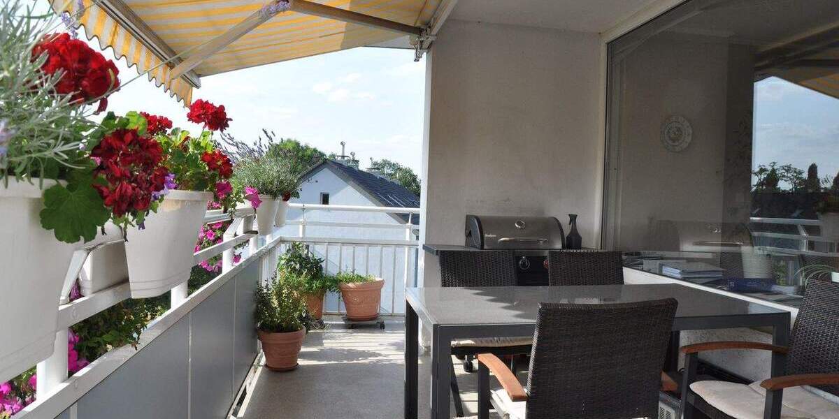 Ihr neues Familienglück: Traumhafte 4-Zi.-Wohnung mit Sonnenbalkon und Aufzug 4 zimmer