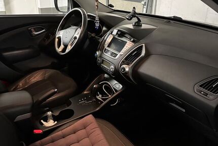 Hyundai ix35 111.000 km 12.900 &euro; Düsseldorf 40237