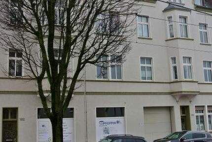 Im massiven beliebten Altbau**Patrizierhaus mit teilweise original Stuck und Erkerzimmer**** 4 zimmer