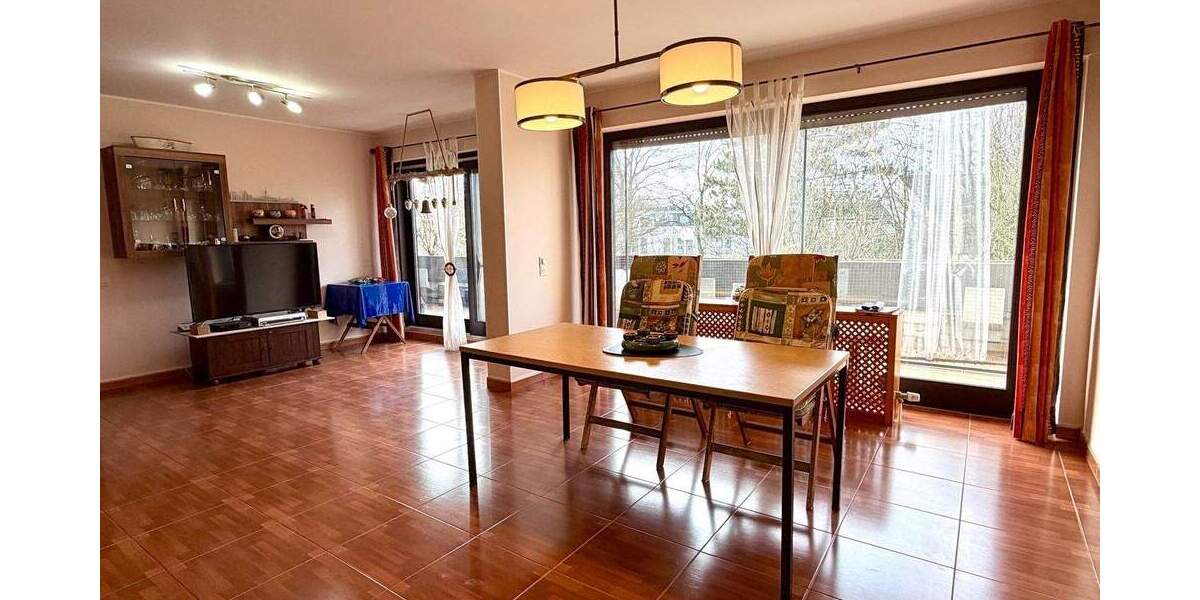 Etagenwohnung Düsseldorf Unterbach - 4 Zimmer, 109 m&sup2;, 359.000&euro; | Angebot:25413595