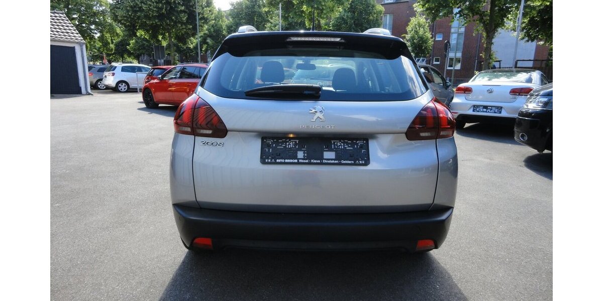 Peugeot 2008 Active 1,2 Klima SHZ PDC Allwetter 60.000 km 8.990 &euro; Neuss 41462