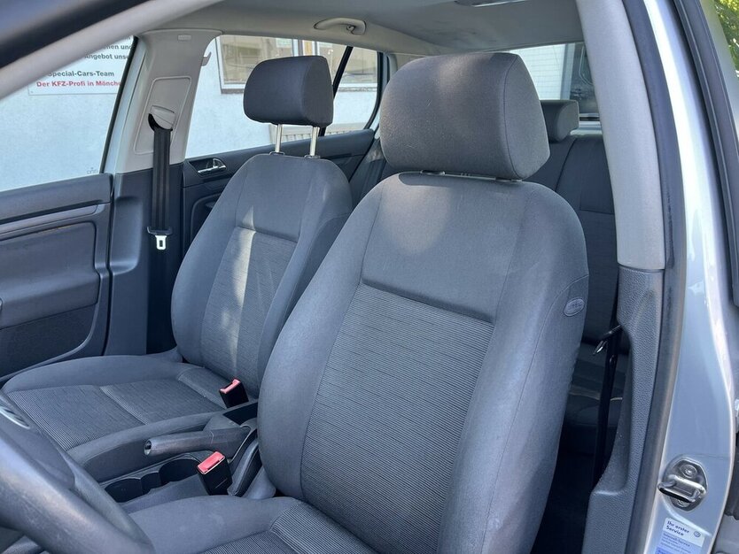 VW Golf Trendline / Klima / Schiebedach / ZV 185.000 km 2.490 € Mönchengladbach 41066