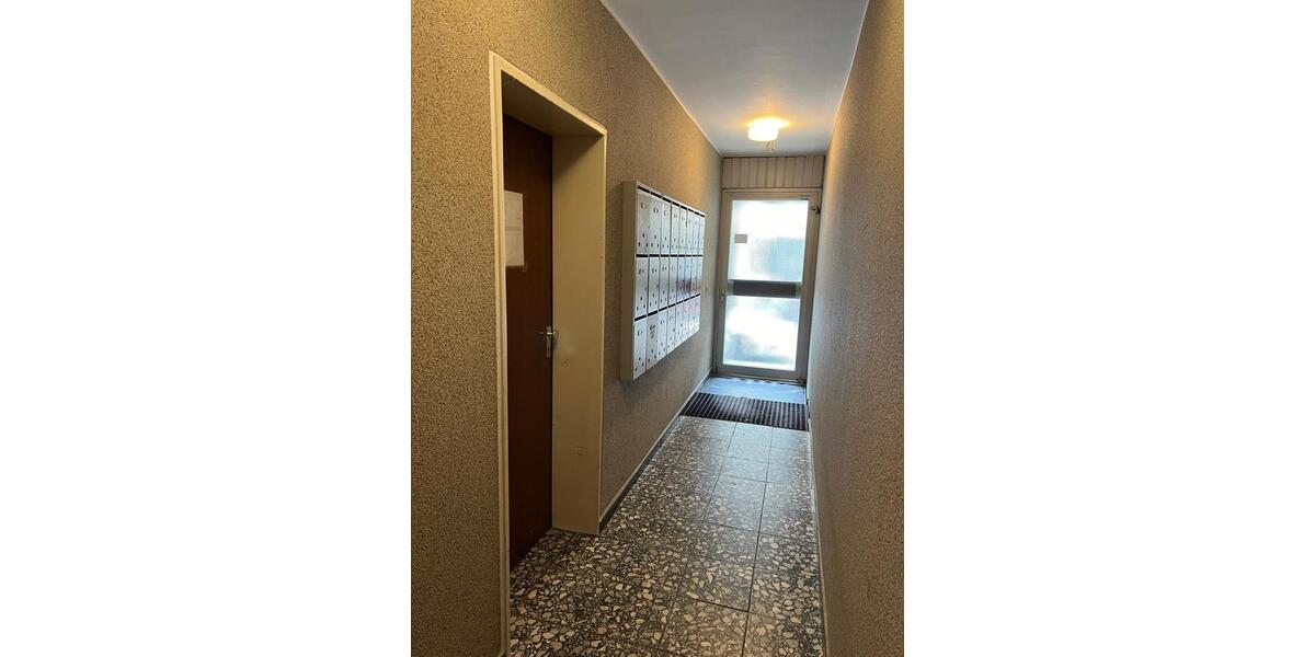 Dachgeschoßwohnung Wuppertal Unterbarmen - 5 Zimmer, 85 m&sup2;, 800&euro; | Angebot:25395285