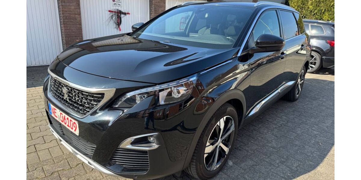 Peugeot 5008 186.000 km 13.990 &euro; Neuss 41462
