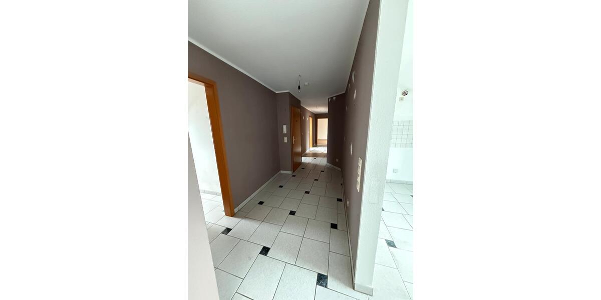 3-Zimmer-DG-Wohnung ca. 100 qm mit Balkon in Velbert 3 zimmer