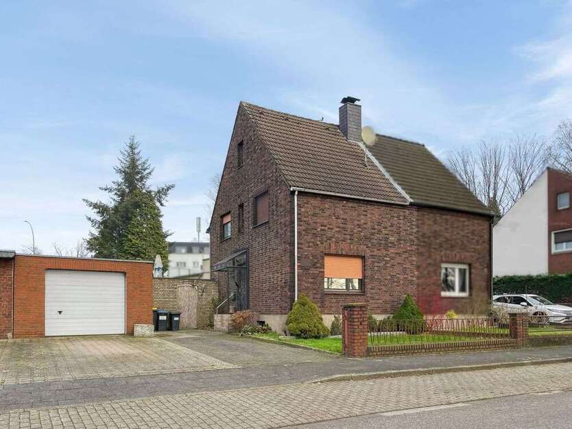 Haus zum Kaufen in Duisburg 269.000 € 120 m²