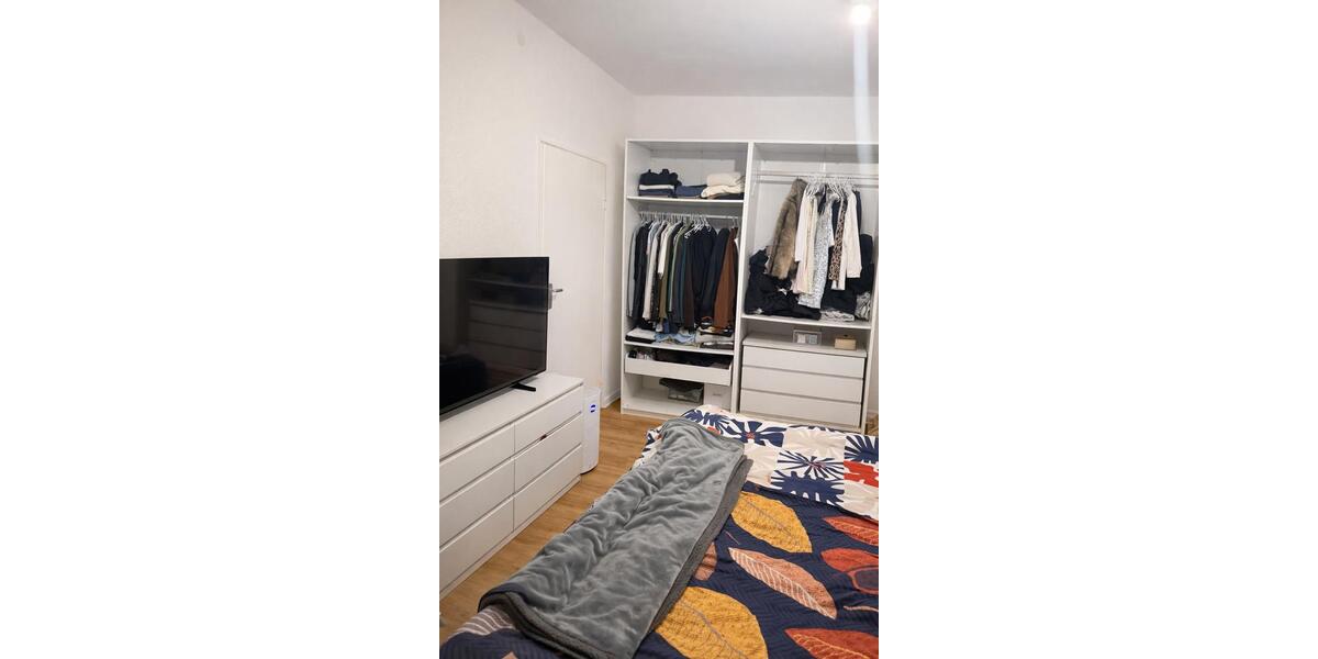 Etagenwohnung Duisburg Duisburg-Mitte - 1 Zimmer, 65 m&sup2;, 450&euro; | Angebot:25793349