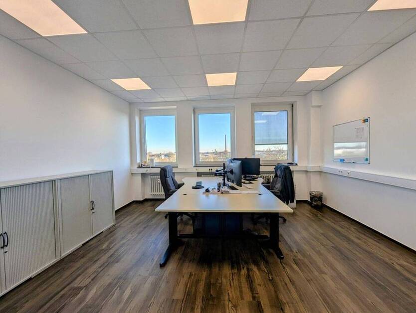 Freie Büroräume im K2 Tower und Industriepark - All-in-Miete