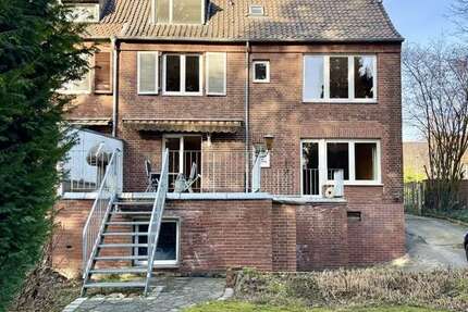 Haus Krefeld Bockum - 8 Zimmer, 147 m&sup2;, 659.000&euro; | Angebot:24628093