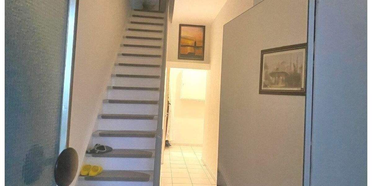 *Krefeld: Charmantes und gepflegtes Stadthaus für die große Familie inkl. kleinem Lagerraum Top* 5 zimmer