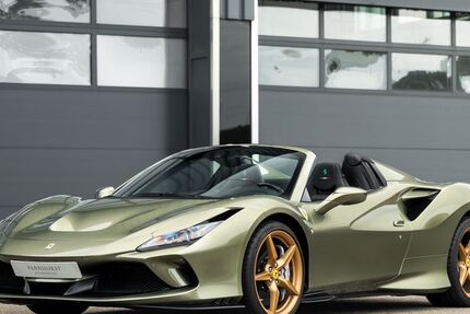 Ferrari F8 4.678 km 374.900 &euro; Neuss 41460