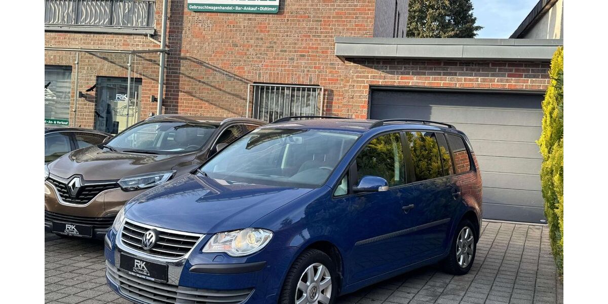VW Touran 140.000 km 4.999 &euro; Solingen 42651