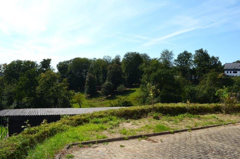 Großzügiges 2 Familien-Doppel-Landhaus mit Nebengebäuden und Pool in sonniger Hanglage! 8 zimmer