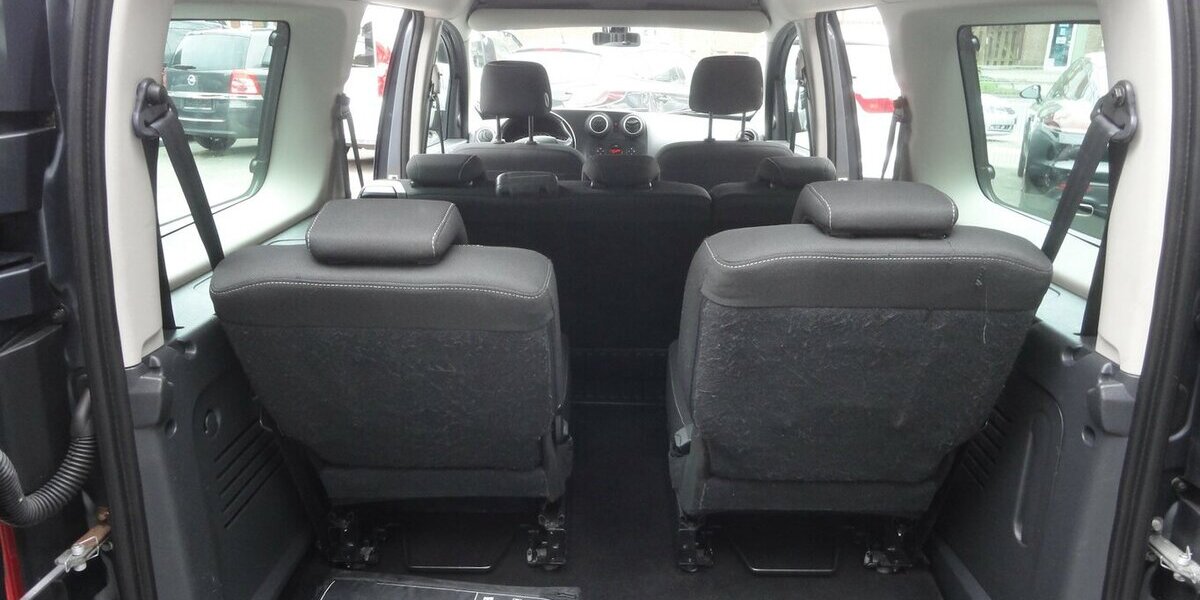 Mercedes-Benz Citan 111 CDI Lang7 Sitzrer Klimatr.PDC SHZ 178.000 km 7.990 &euro; Neuss 41462