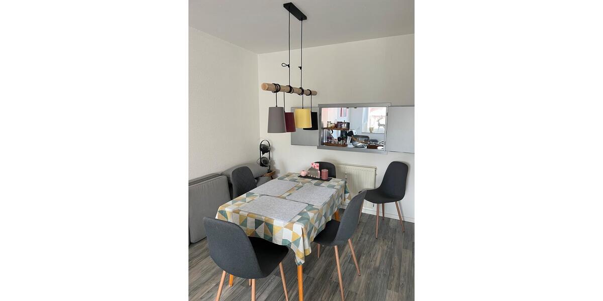 Etagenwohnung Mönchengladbach Süd - 2 Zimmer, 84 m&sup2;, 1.085&euro; | Angebot:25381597