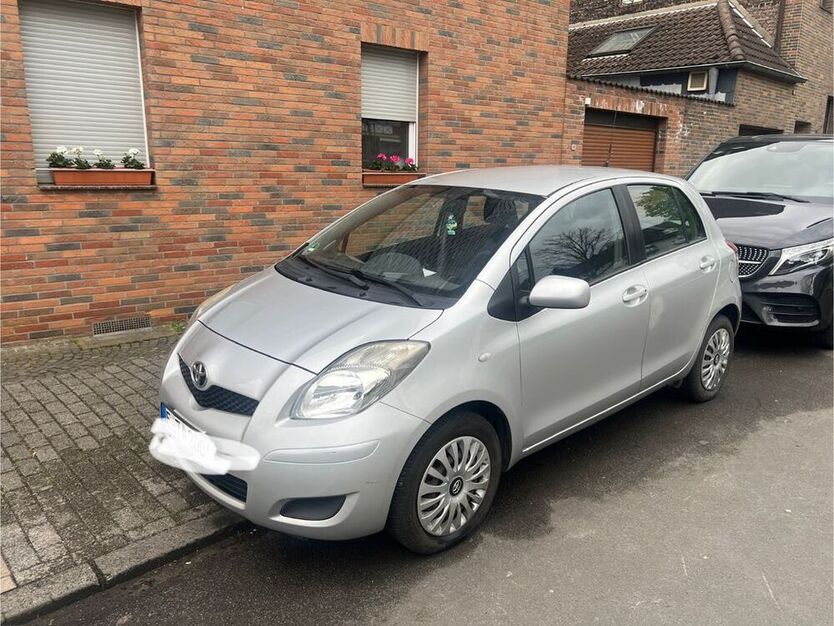 Yaris