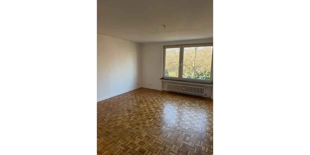 Etagenwohnung Krefeld - 4 Zimmer, 96 m&sup2;, 725&euro; | Angebot:25646816