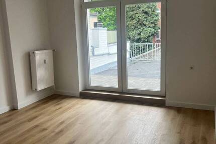 Wohnung Mönchengladbach Stadtmitte - 3 Zimmer, 90 m&sup2;, 900&euro; | Angebot:26874935