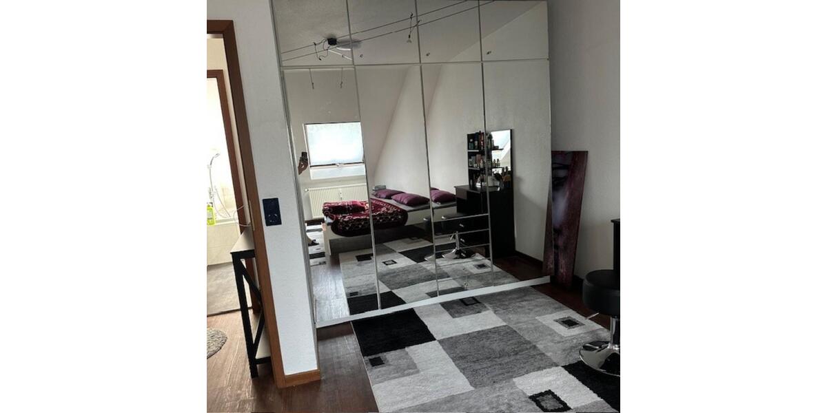 Wunderschöne Dachgeschosswohnung mit offener Raumaufteilung 3 zimmer