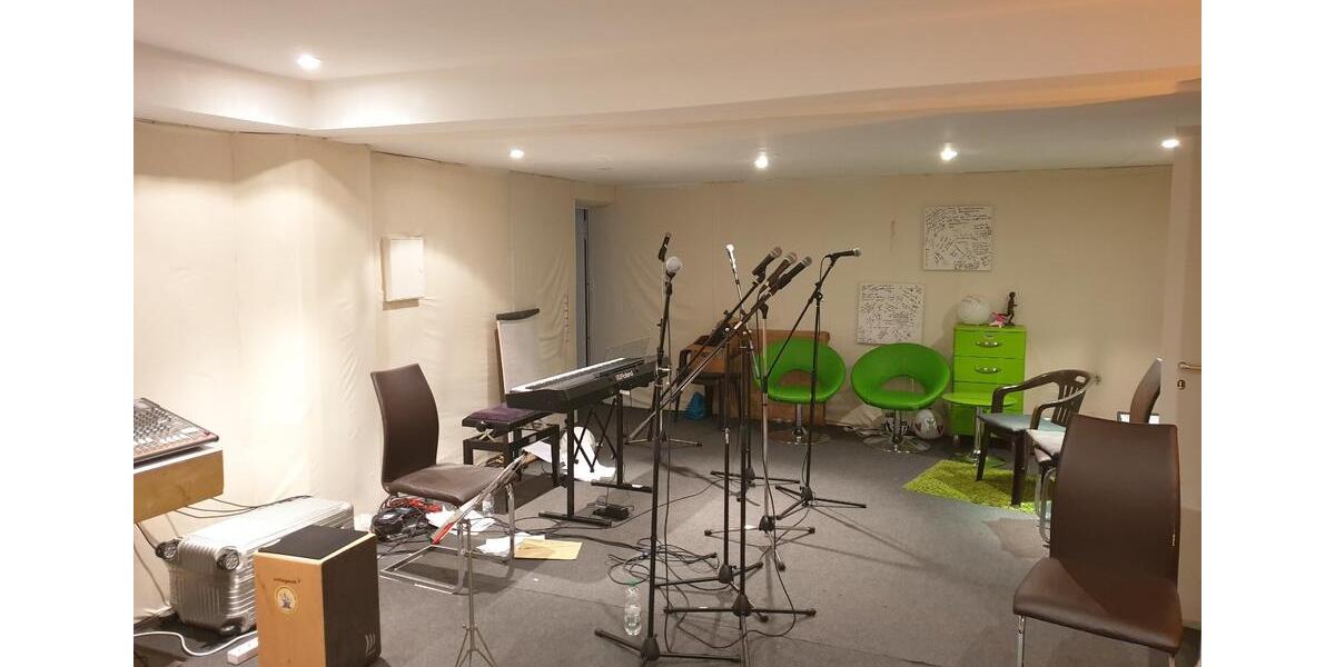 ### Studio, Lager, Büro, Training, Atelier, Musik, Unterricht ### zimmer