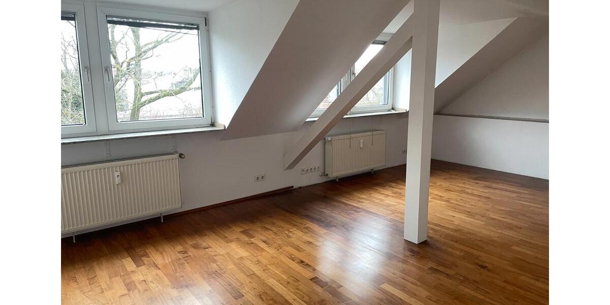 Dachgeschoßwohnung Düsseldorf Pempelfort - 3 Zimmer, 93 m&sup2;, 455.000&euro; | Angebot:26955721
