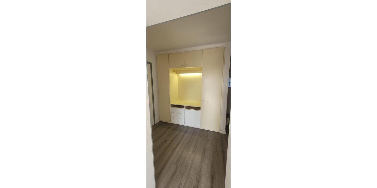 Etagenwohnung Ratingen Lintorf - 2 Zimmer, 66 m&sup2;, 200.000&euro; | Angebot:25653947