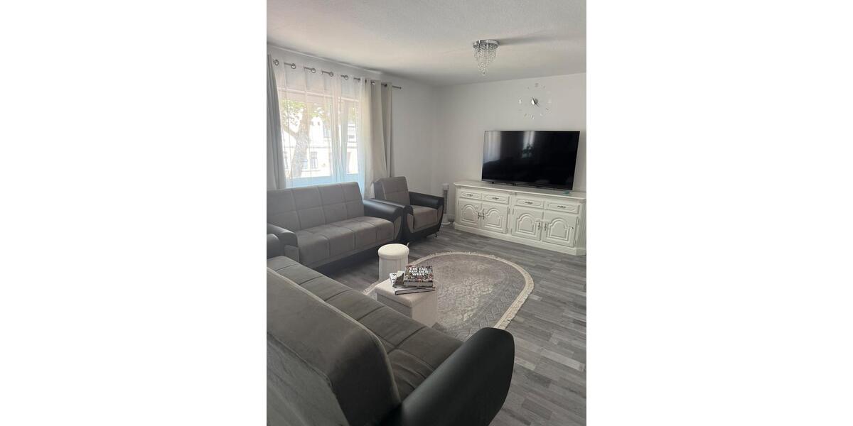 Etagenwohnung Mönchengladbach Süd - 4 Zimmer, 110 m&sup2;, 165.000&euro; | Angebot:27055674