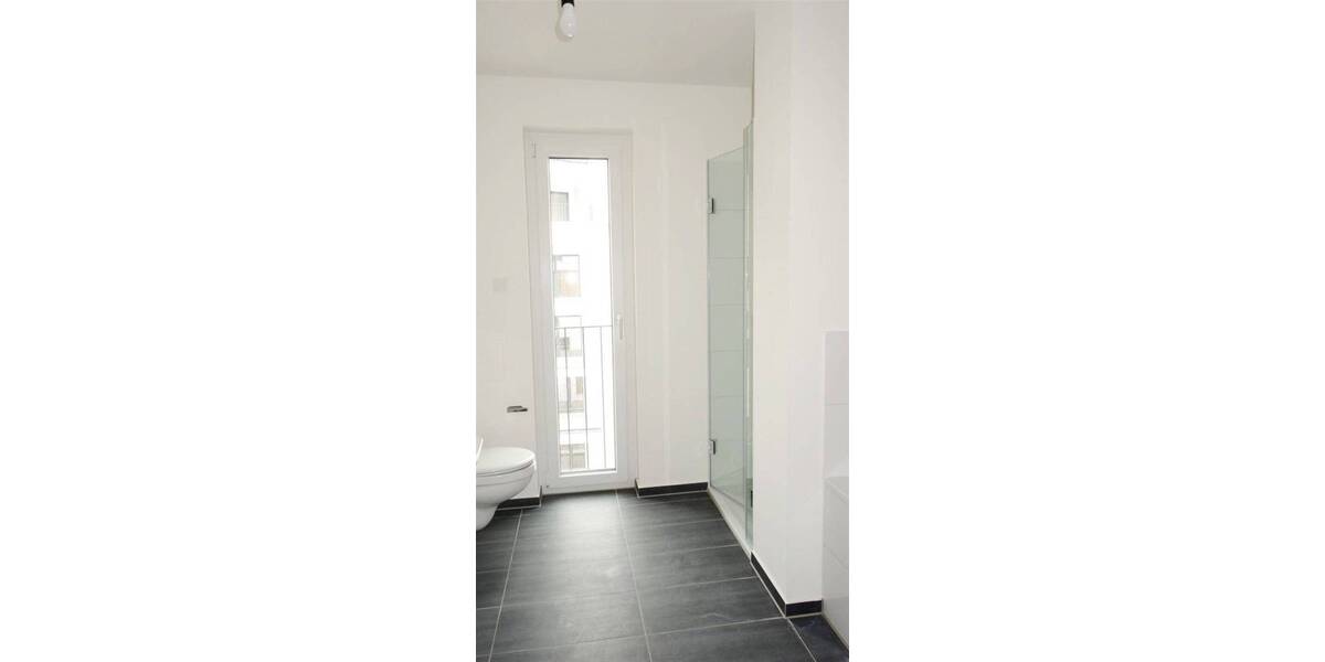 Zimmer Mönchengladbach Stadtmitte - 4 Zimmer, 128 m&sup2;, 1.714&euro; | Angebot:26453952