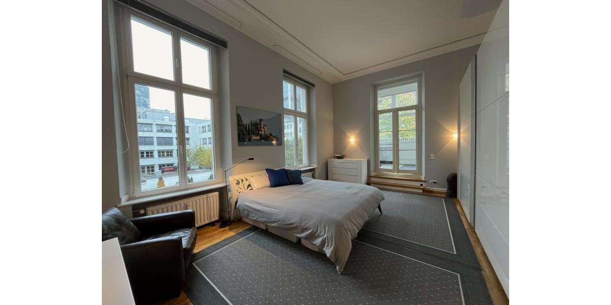Wohnung zum Kaufen in Düsseldorf 2.375.000 € 215 m² 6 zimmer